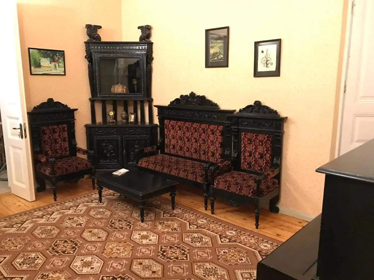 House 1899