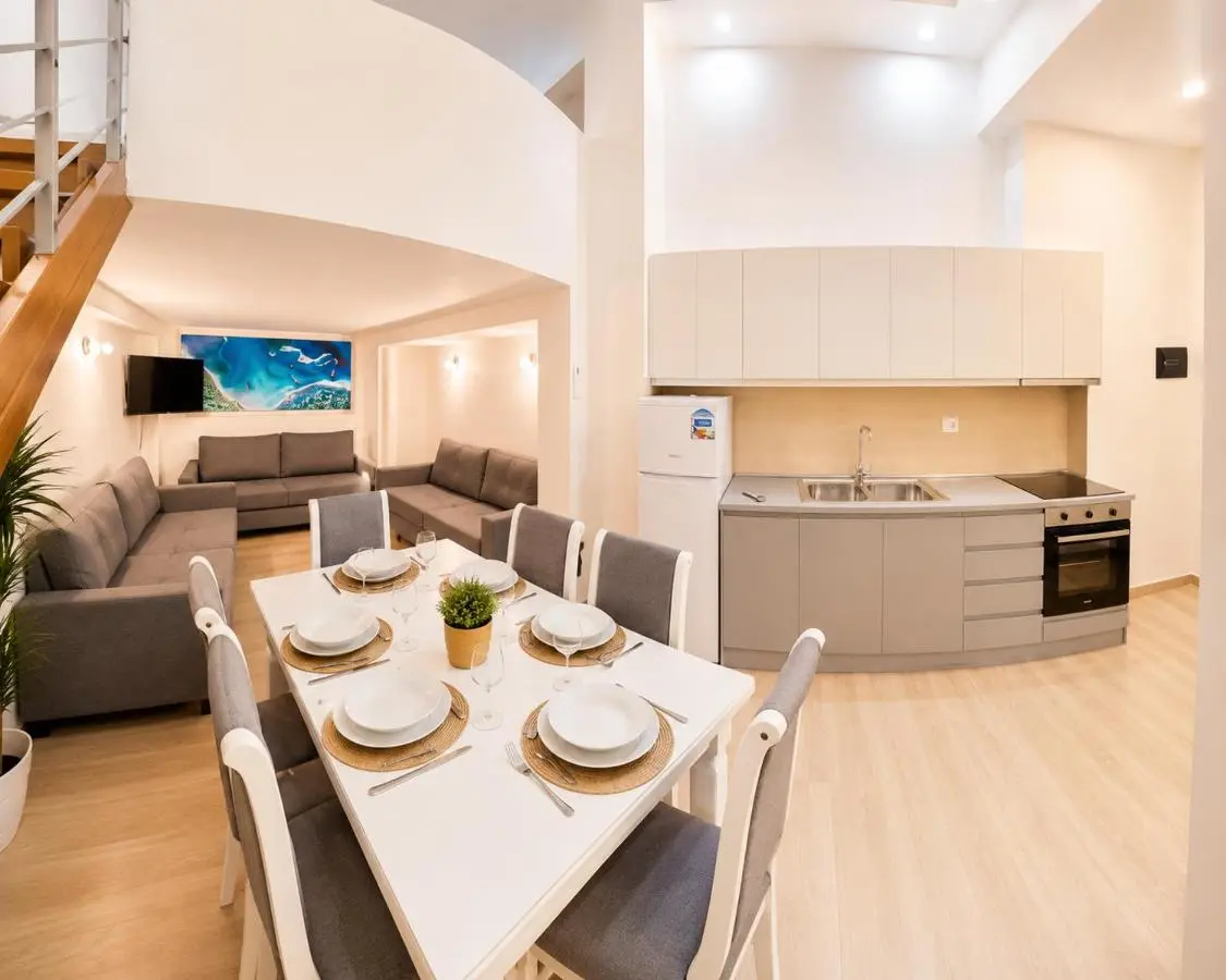 Flors Apartments