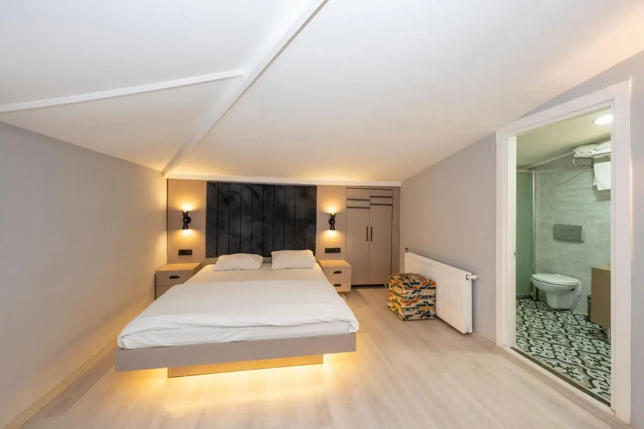 Cirrus Suites