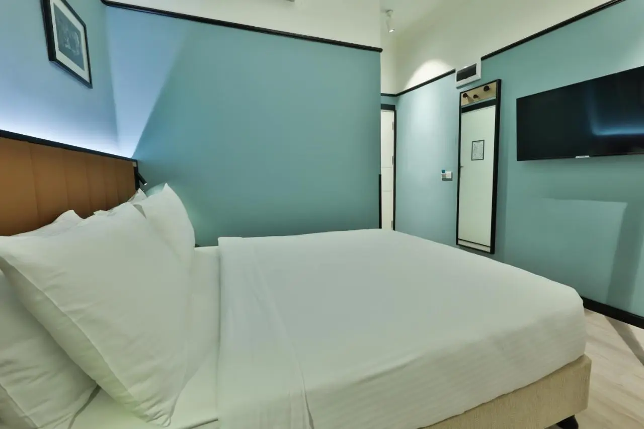 EA Exclusive Hotel