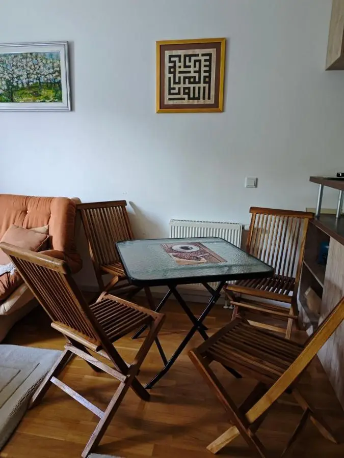 Peaceful Family Stay Ilidza with Free Parking