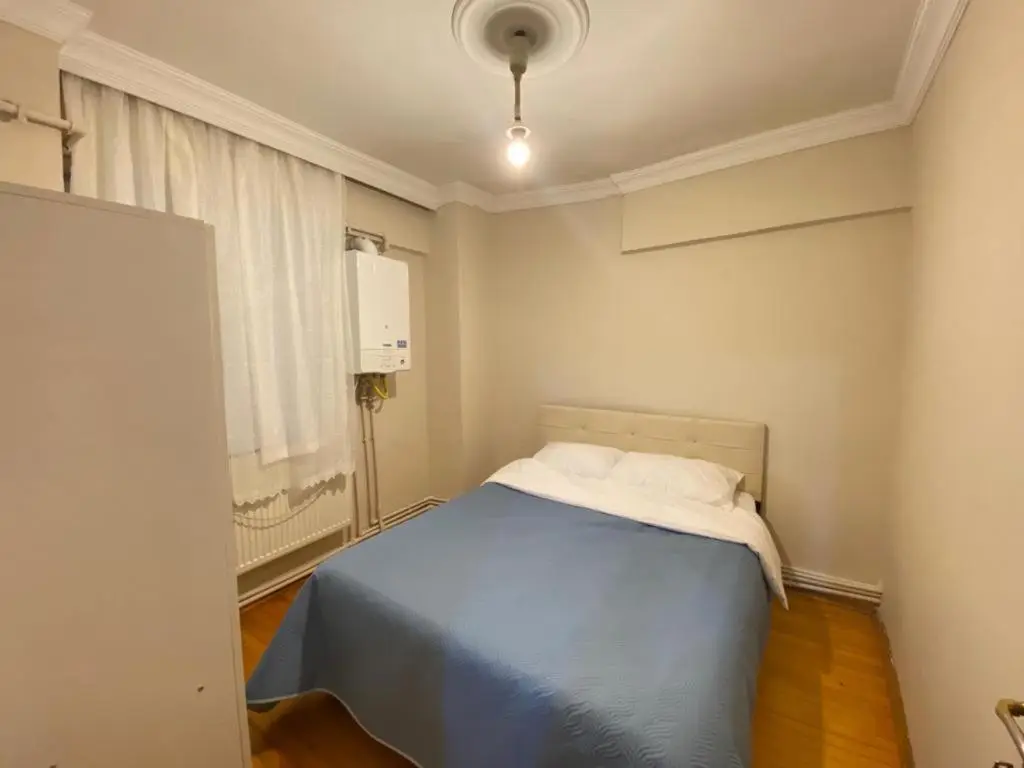 2 bedrooms central area located appartment 2 floor