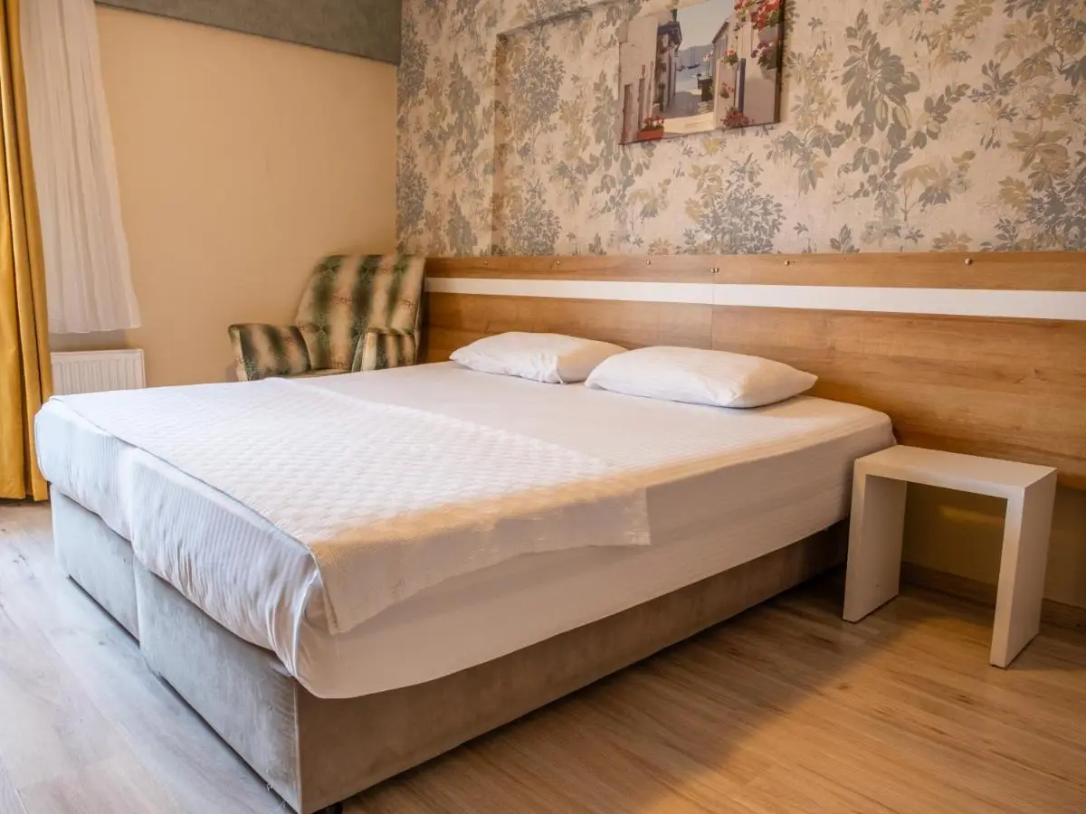 Grand Ece Hotel