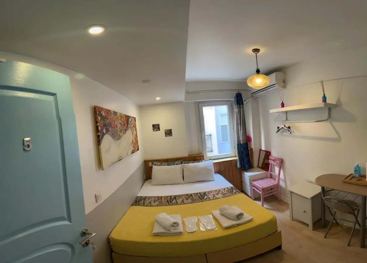 Rodin Hostel