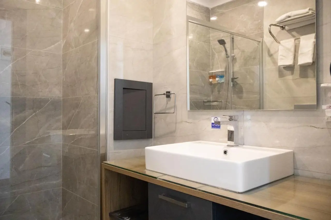 Home Plus Hotel