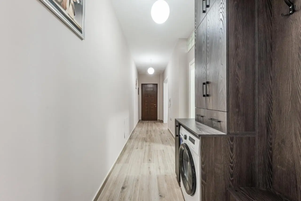 City Escape Apartment by PikHost