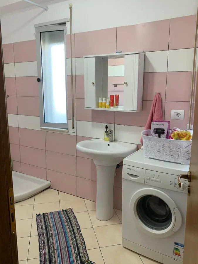 Ridi's Comfort Apartment 2