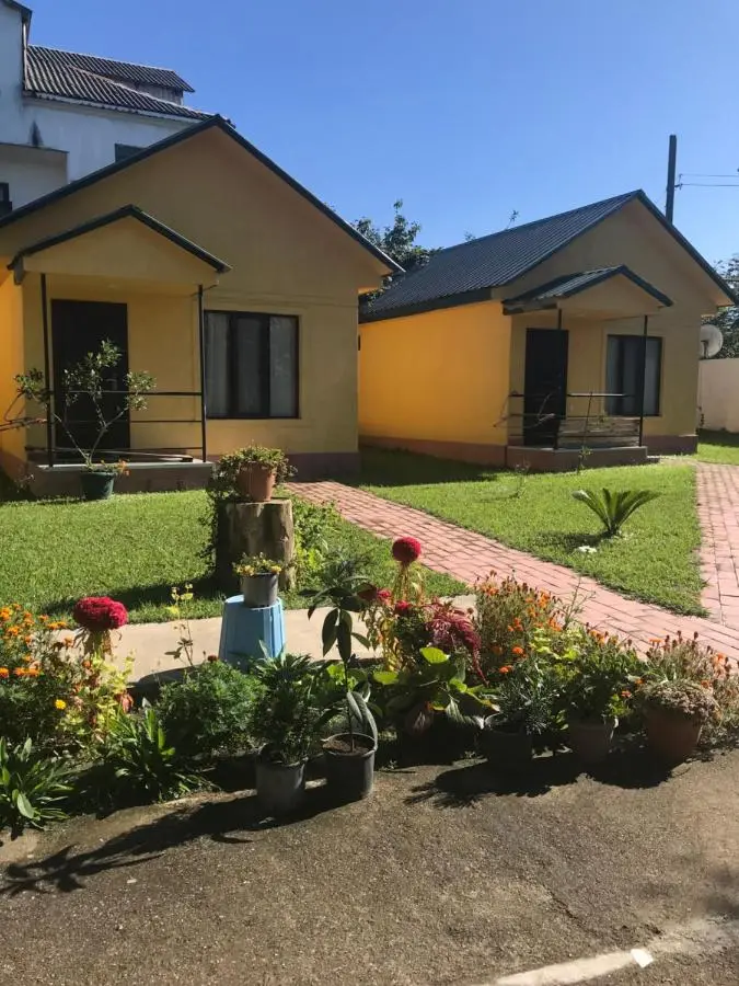 Senima's paradise - Pool & Cottages