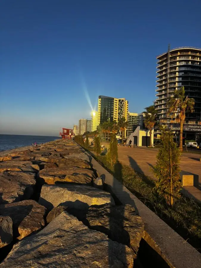 Batumi La Quinta - Sea & Airport View