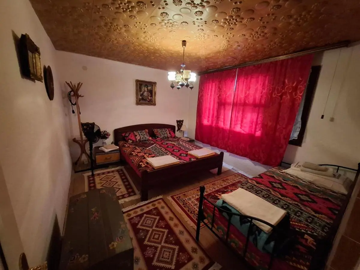 Retro Retreat Izačić