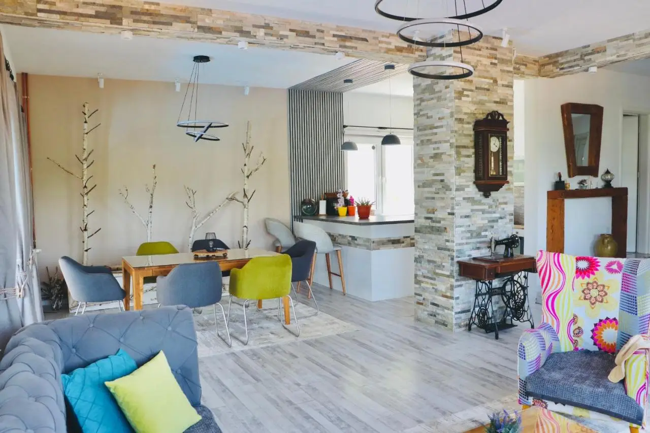 Villa Saraj with Swimming Pool & Jacuzzi near Sarajevo