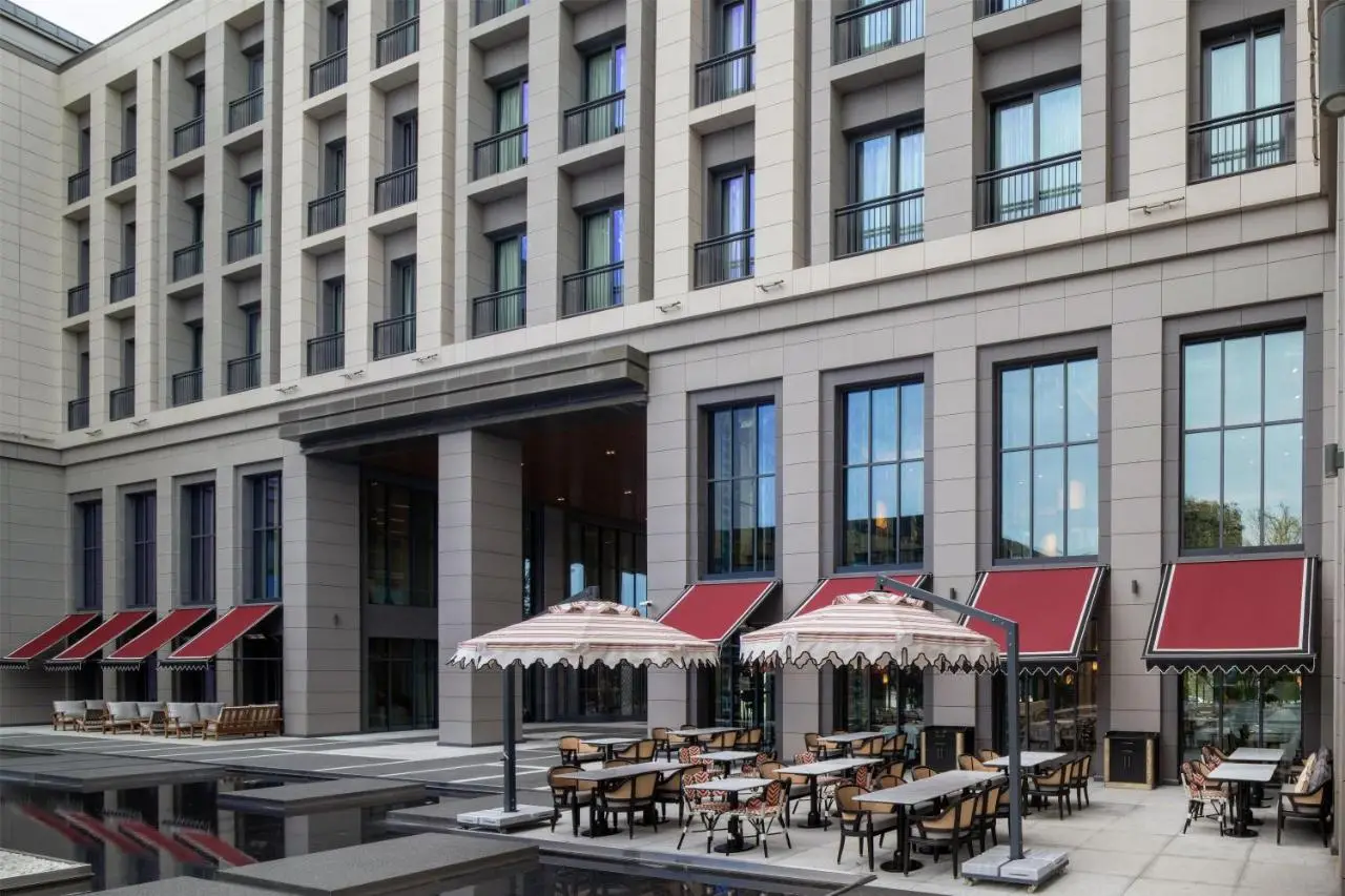 Altunizade Suites Istanbul, Curio Collection By Hilton