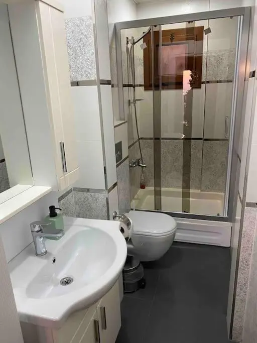 Stylish Triplex Apartment in The Heart of Izmir