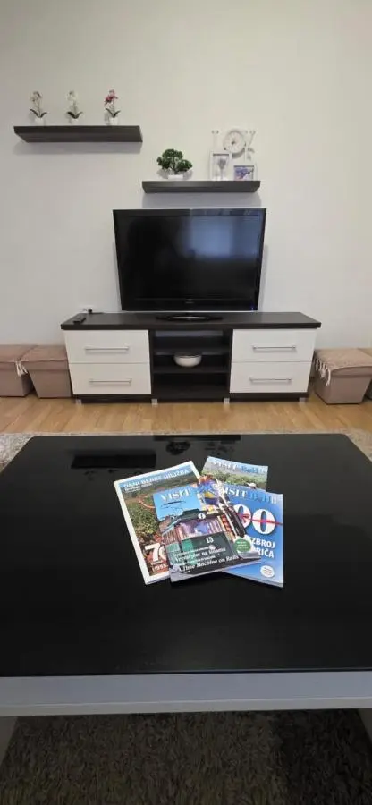 Mini Hill