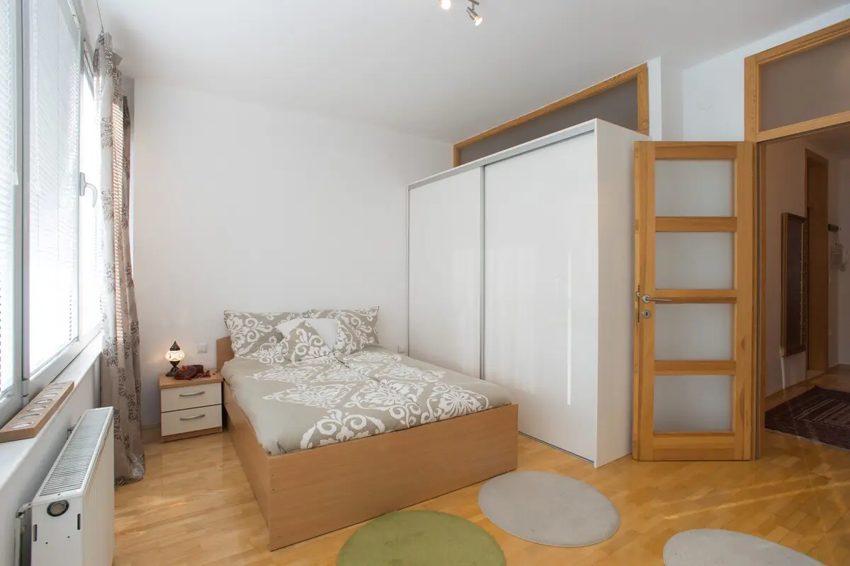 Perfect Stay Smack in the Centre