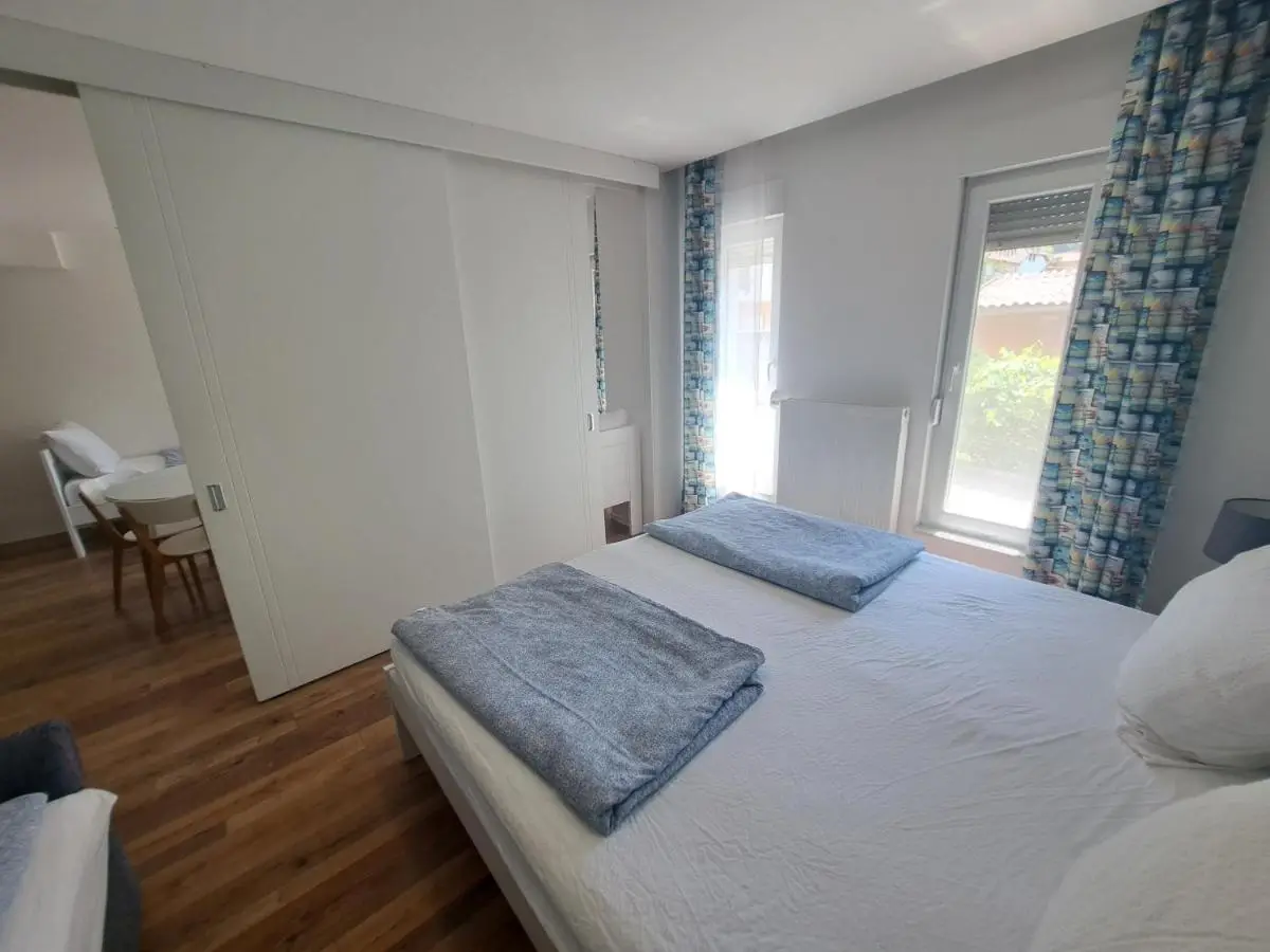 Villa Flower with Free Onsite Parking