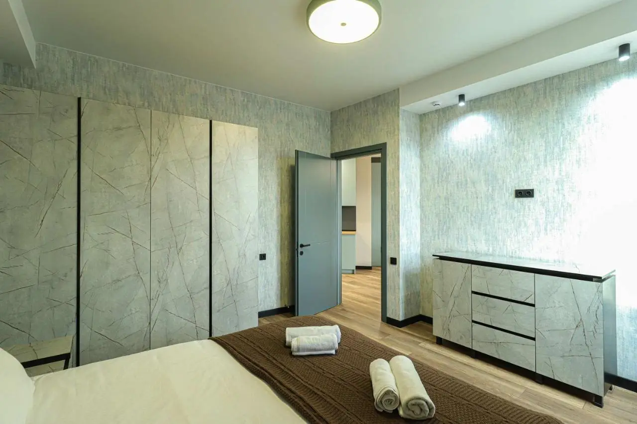 Luxurious 3BR Apartment W Stunning views