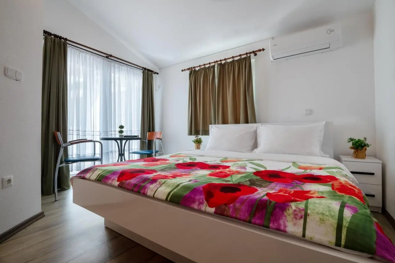 Apartments Njavro Neum