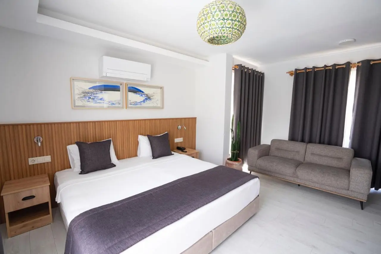 WEST HOUSE EXCLUSIVE HOTEL