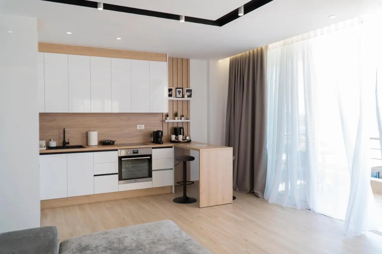 Mateo Apartments