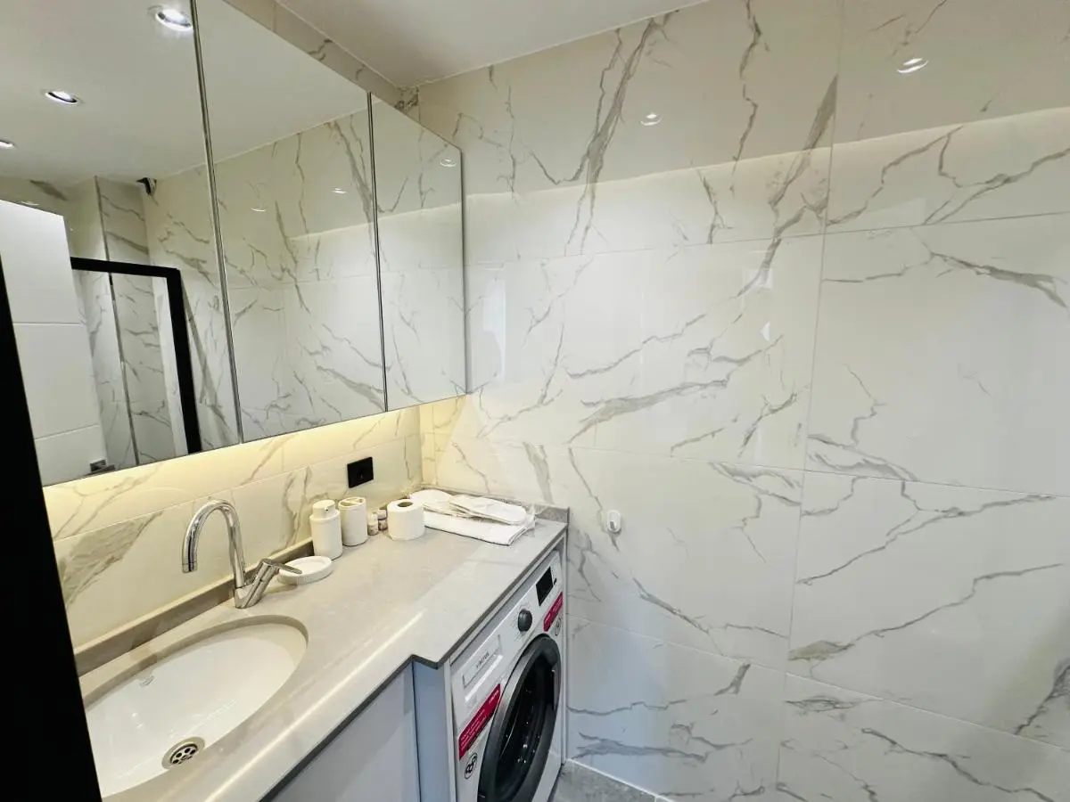 Rose Point Residence