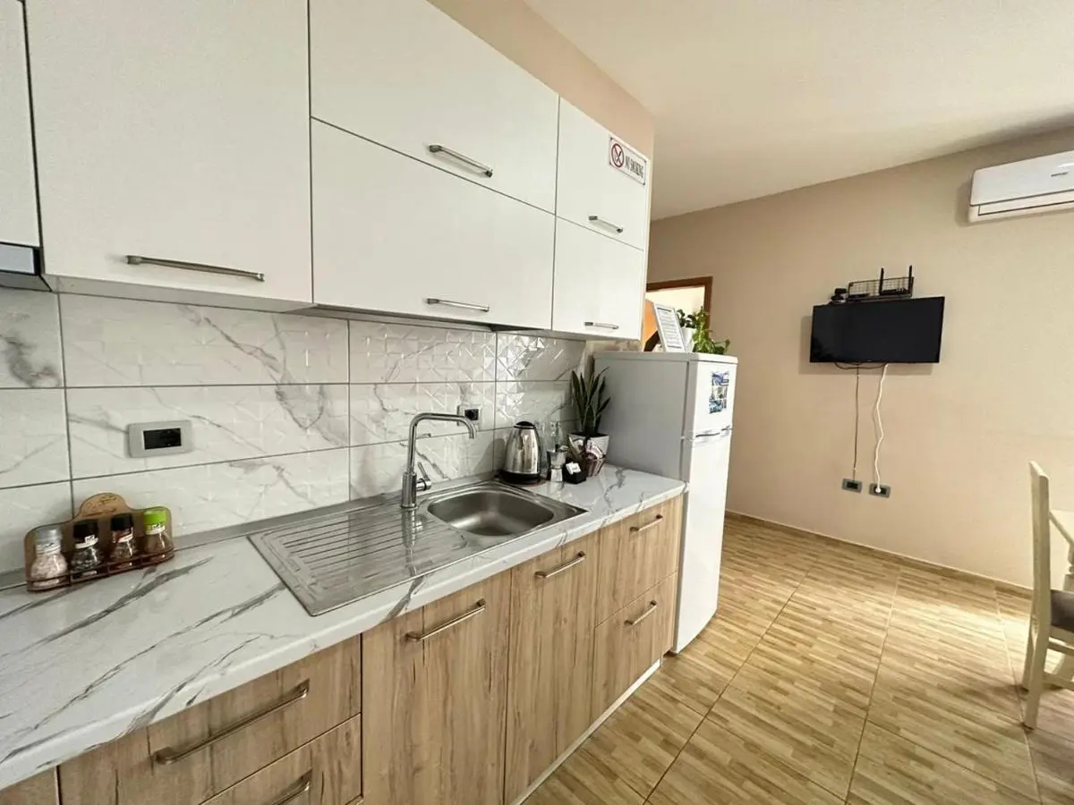TreA Accomodations - Despacito Port Side