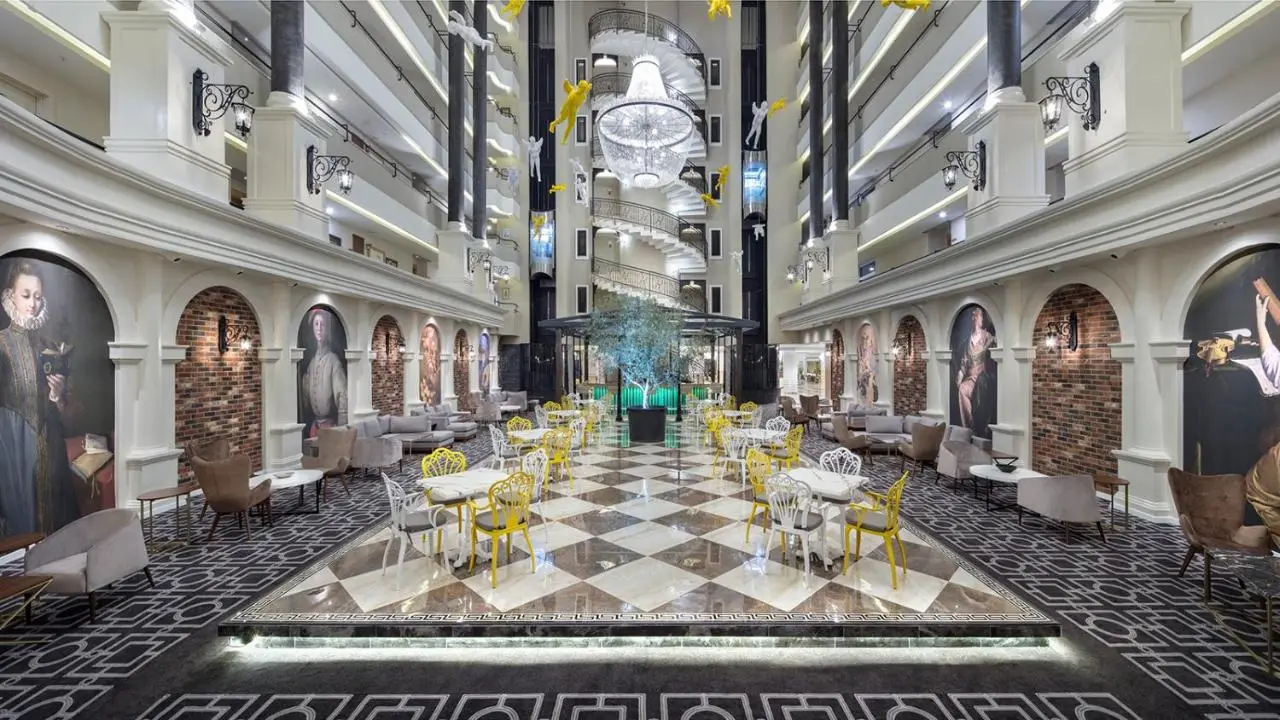 Royal Garden Beach Hotel