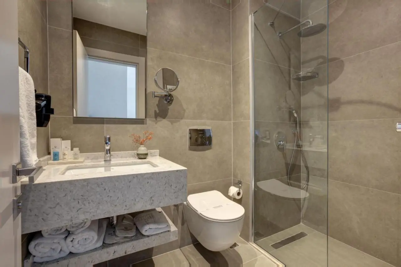 The Pearl Suites