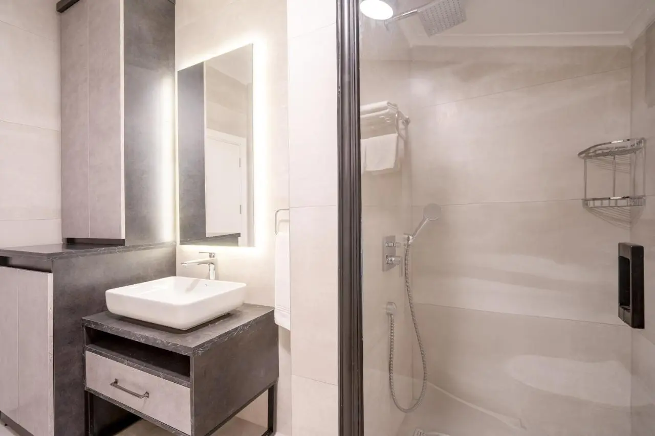 Verula City Suites