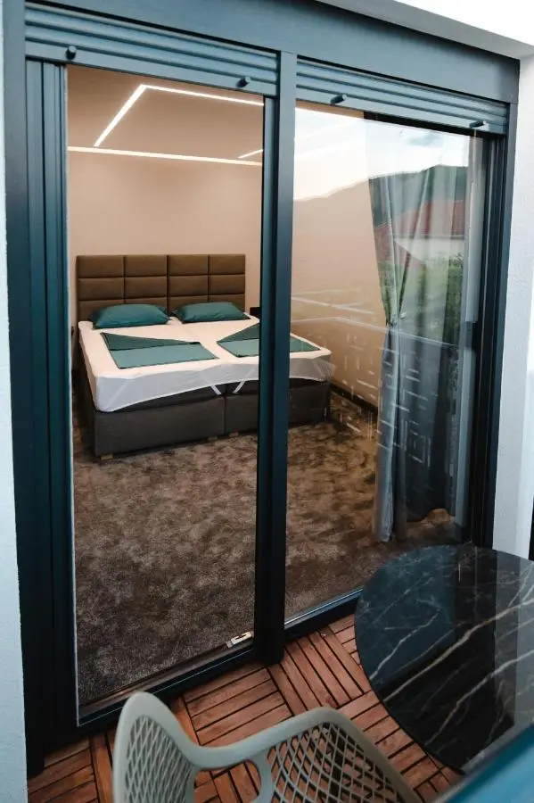 Villa View Mostar with Heated Pool & Jacuzzi