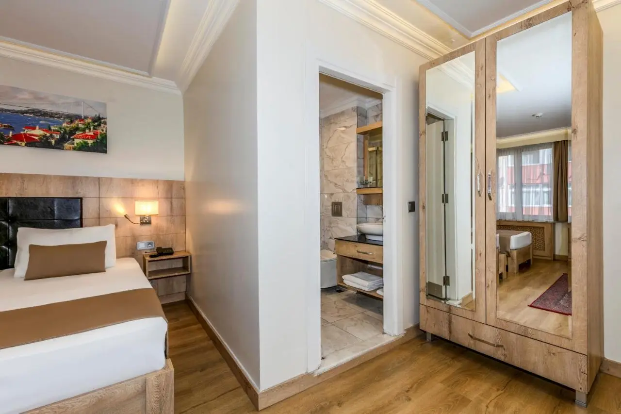 Istanbul Old City Topkapi Porta Romanos Hotel Ottoman Heritage