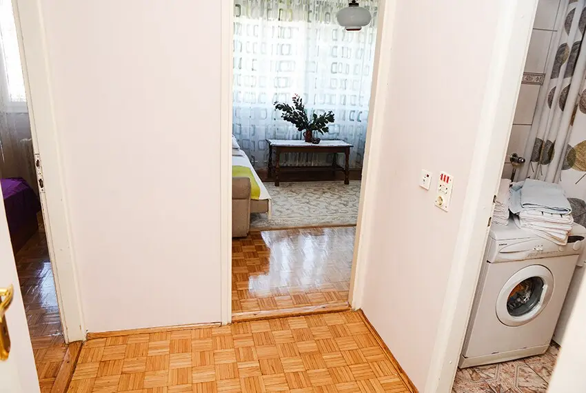 Apartment Mir