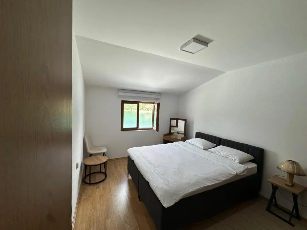 AB Apartmani Radešine