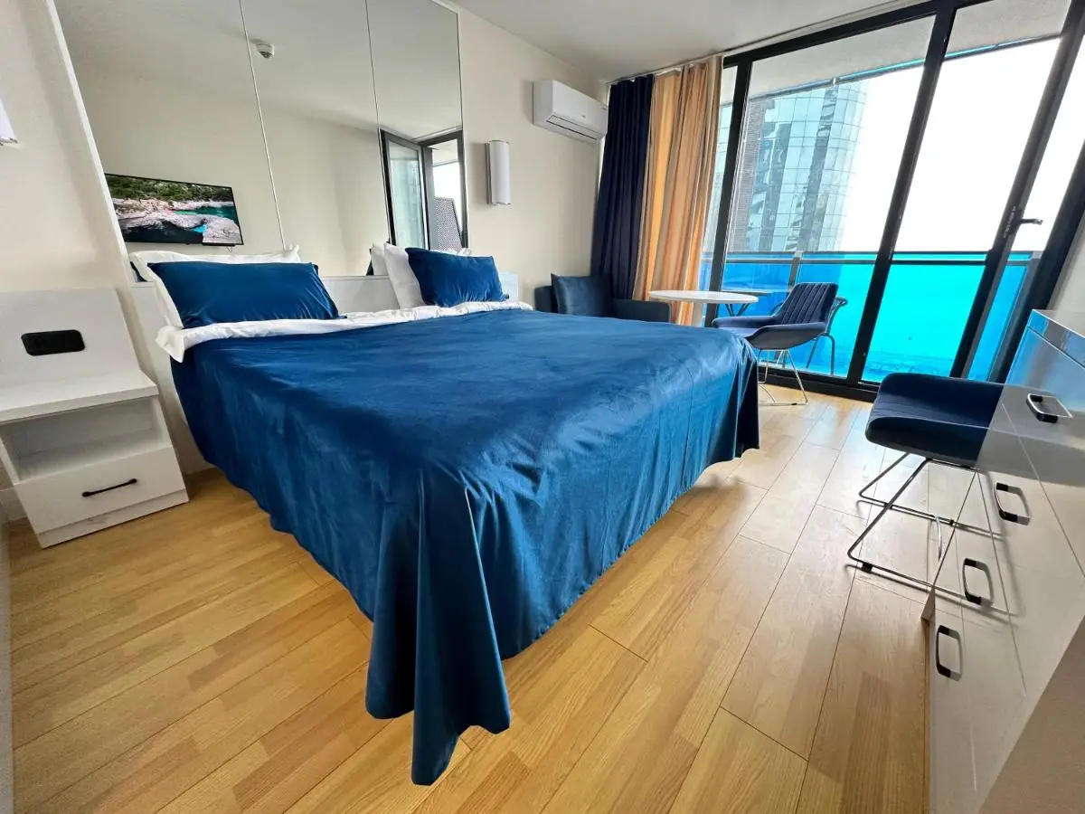 best VIP HOTEL panorama suites IN batumi R
