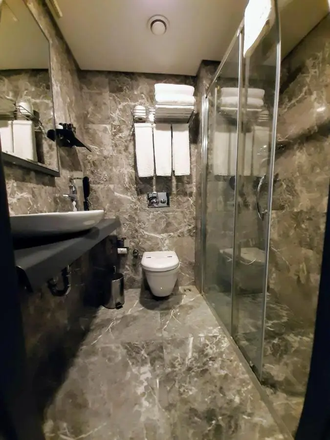 Sapko Airport Hotel