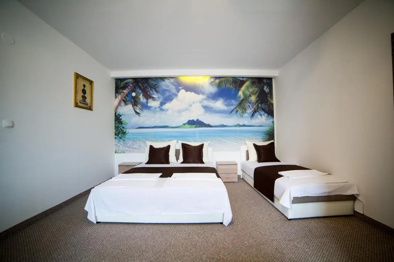 Motel Aura