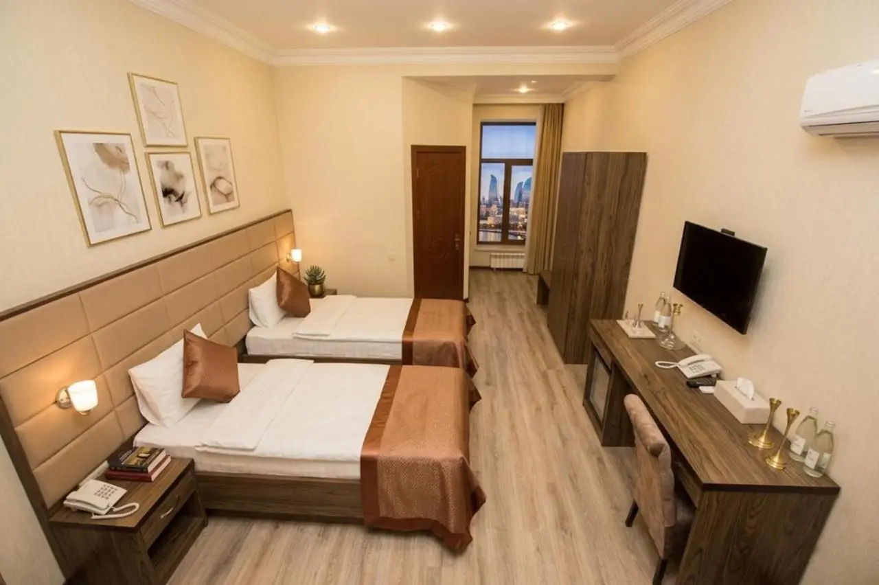 Passage Hotel & Apartments
