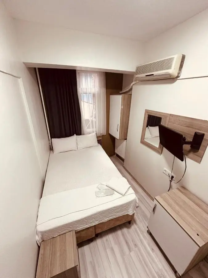 Sera Hotel