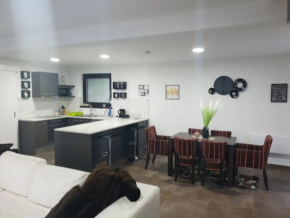 Villa Arkado - 3-bedroom villa with outdoor pool