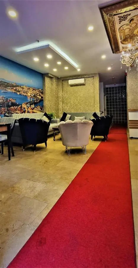 By Historial Hotel Due