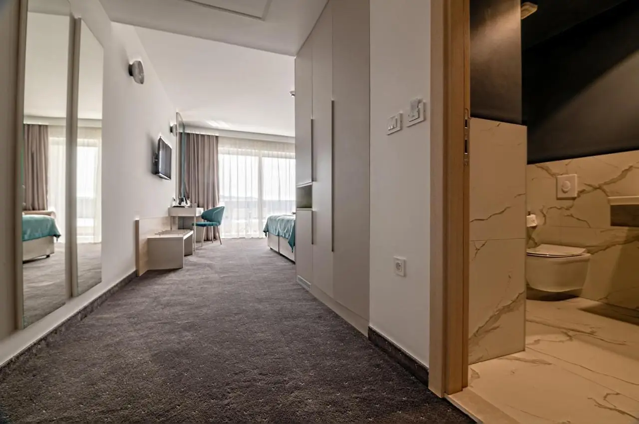 Marea Hotel & Spa
