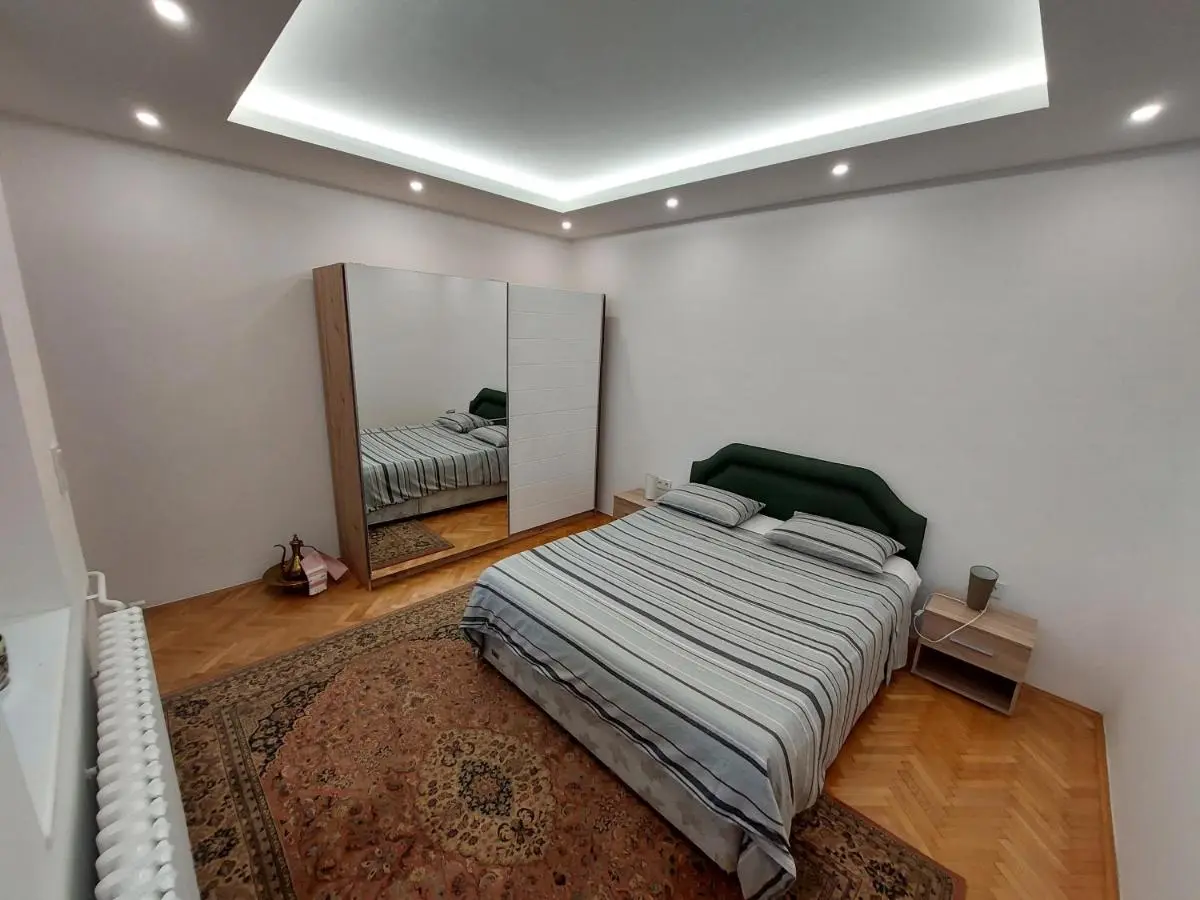 Apartment Honey Free Parking