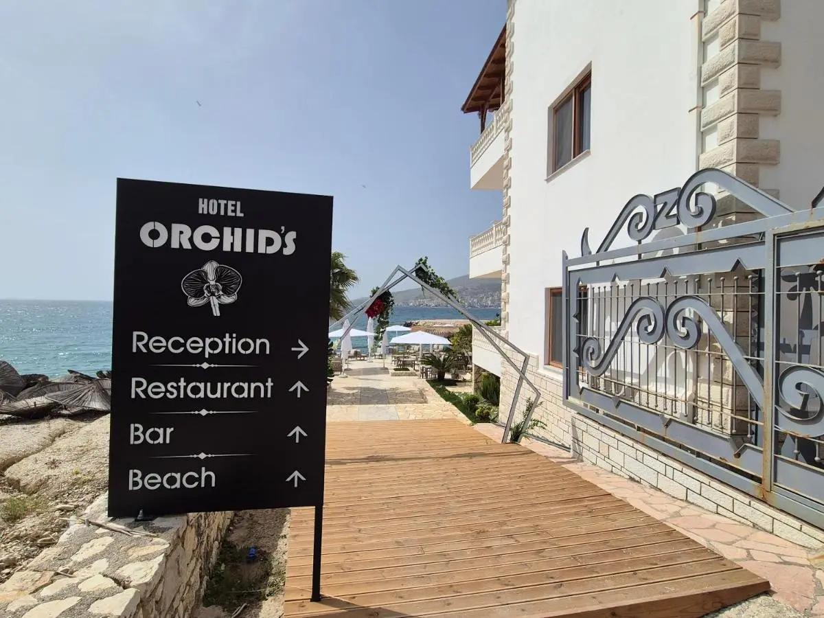 ORCHIDS Hotel