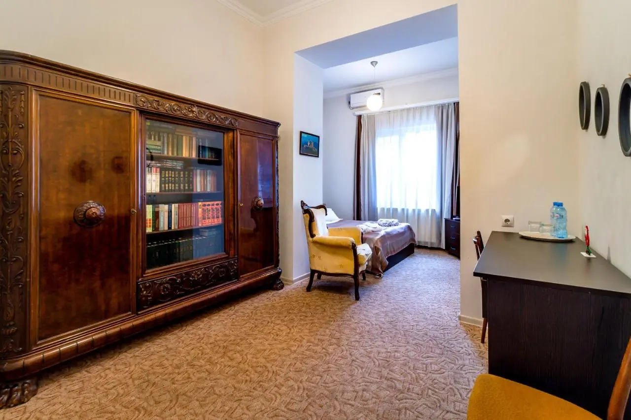 V Park Hotel