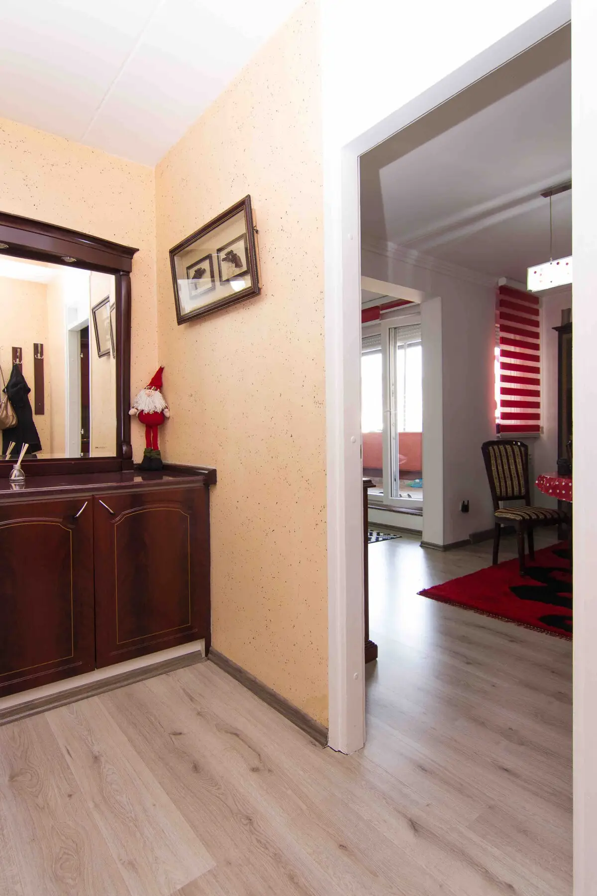 Sarajevo, Center, spacious 3 bedrooms apartment.