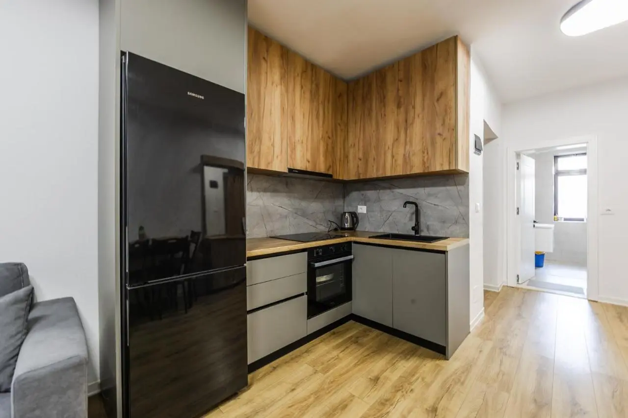 City Center Apartment Cozy 1BR with Patio by PikHost
