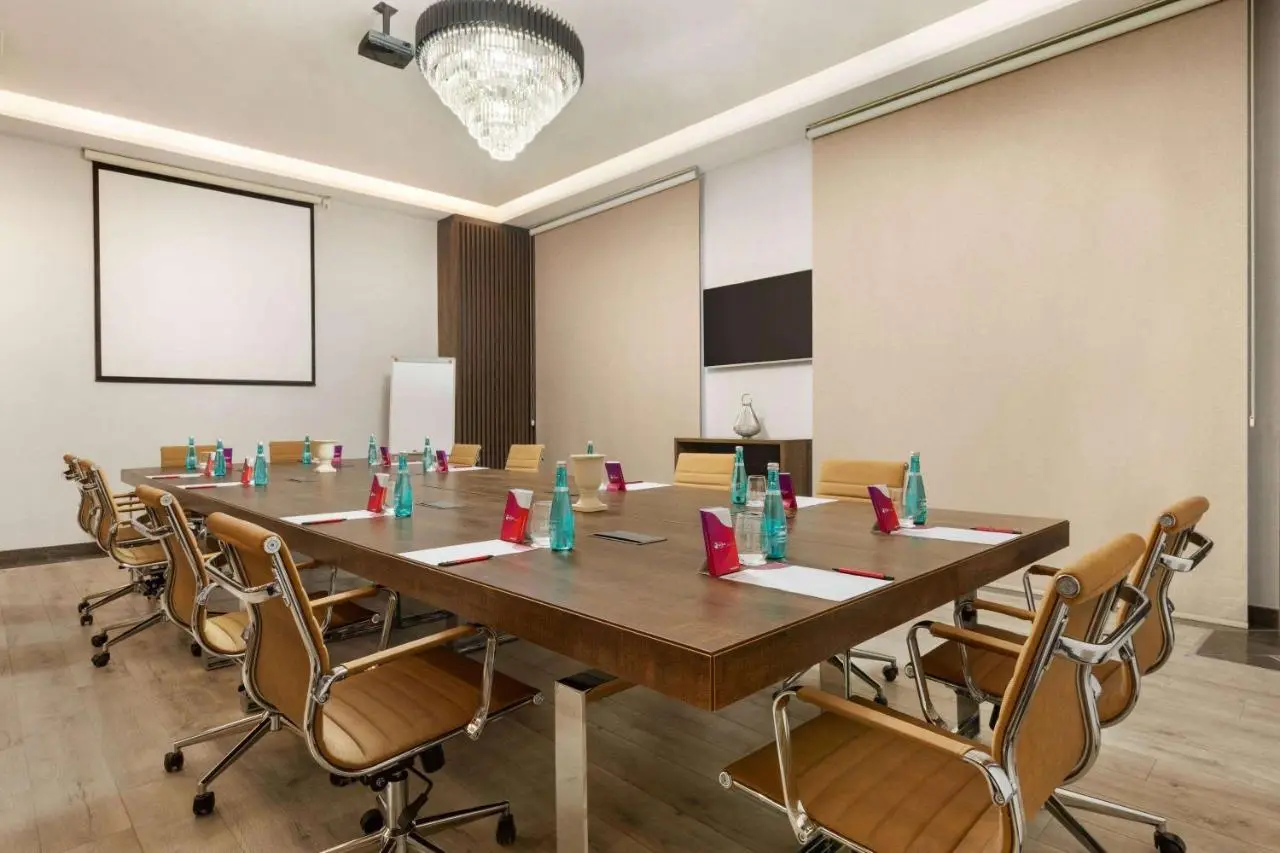 Ramada Encore By Wyndham Istanbul Basin Express