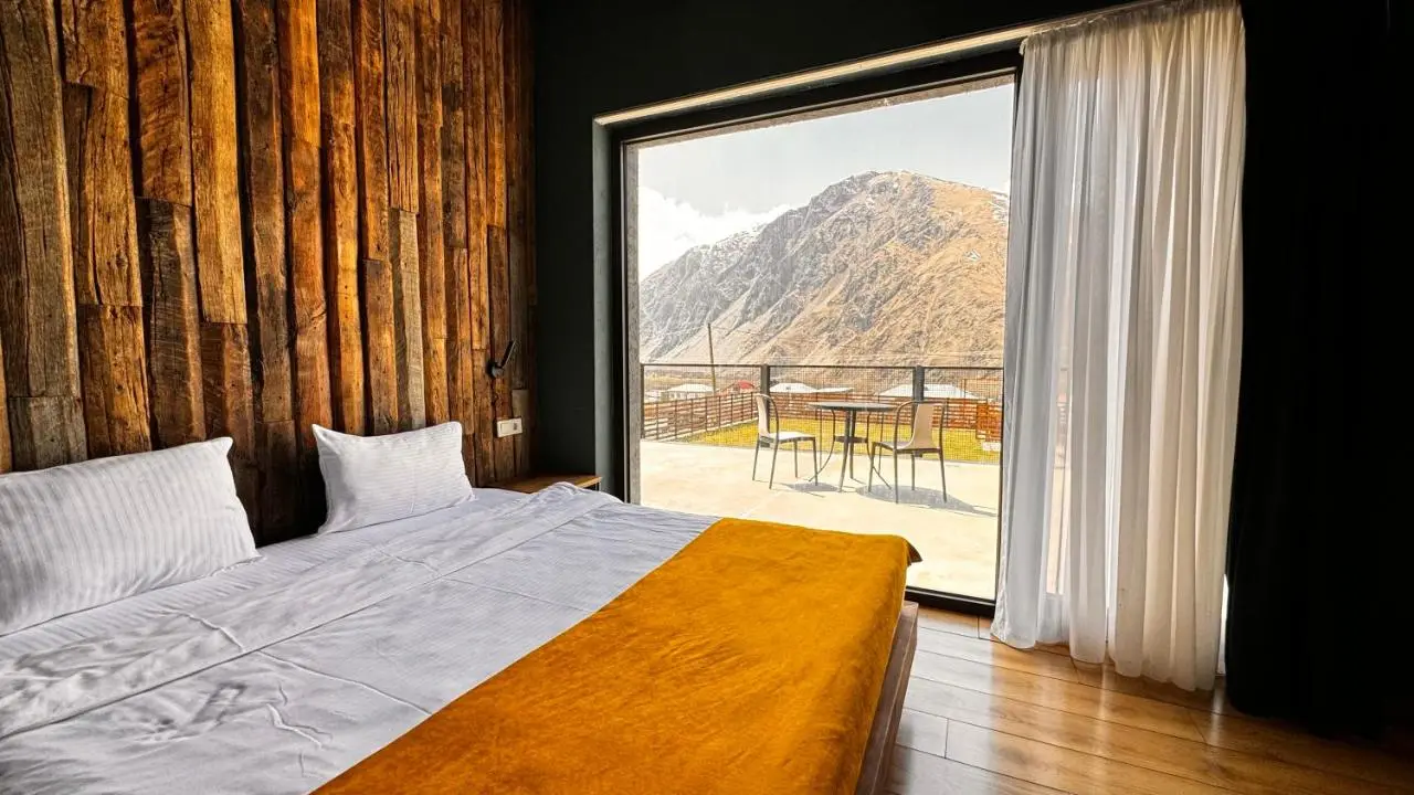 Hotel Misty Mountain