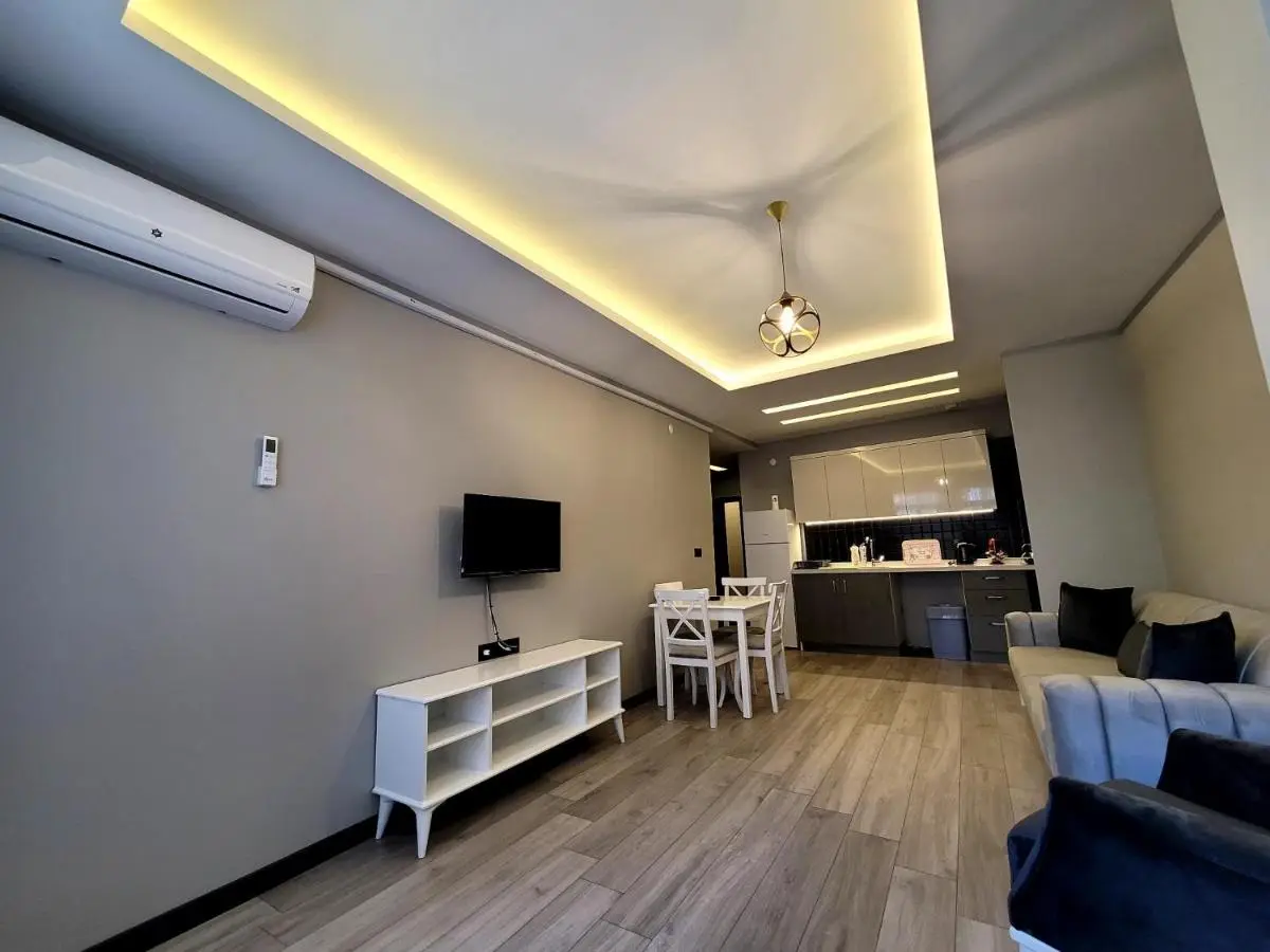 Levent Apart