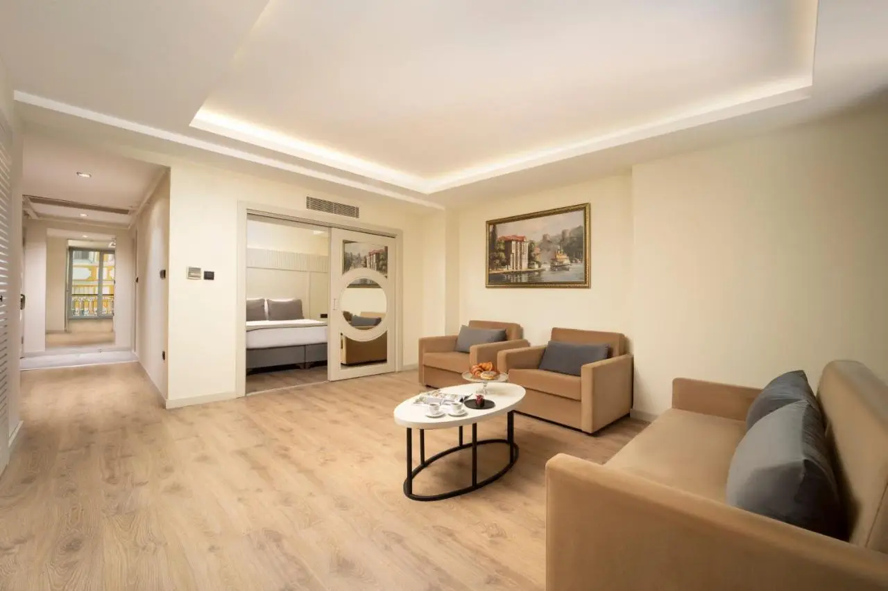 Taksim Galataport FRZ Burak Hotel